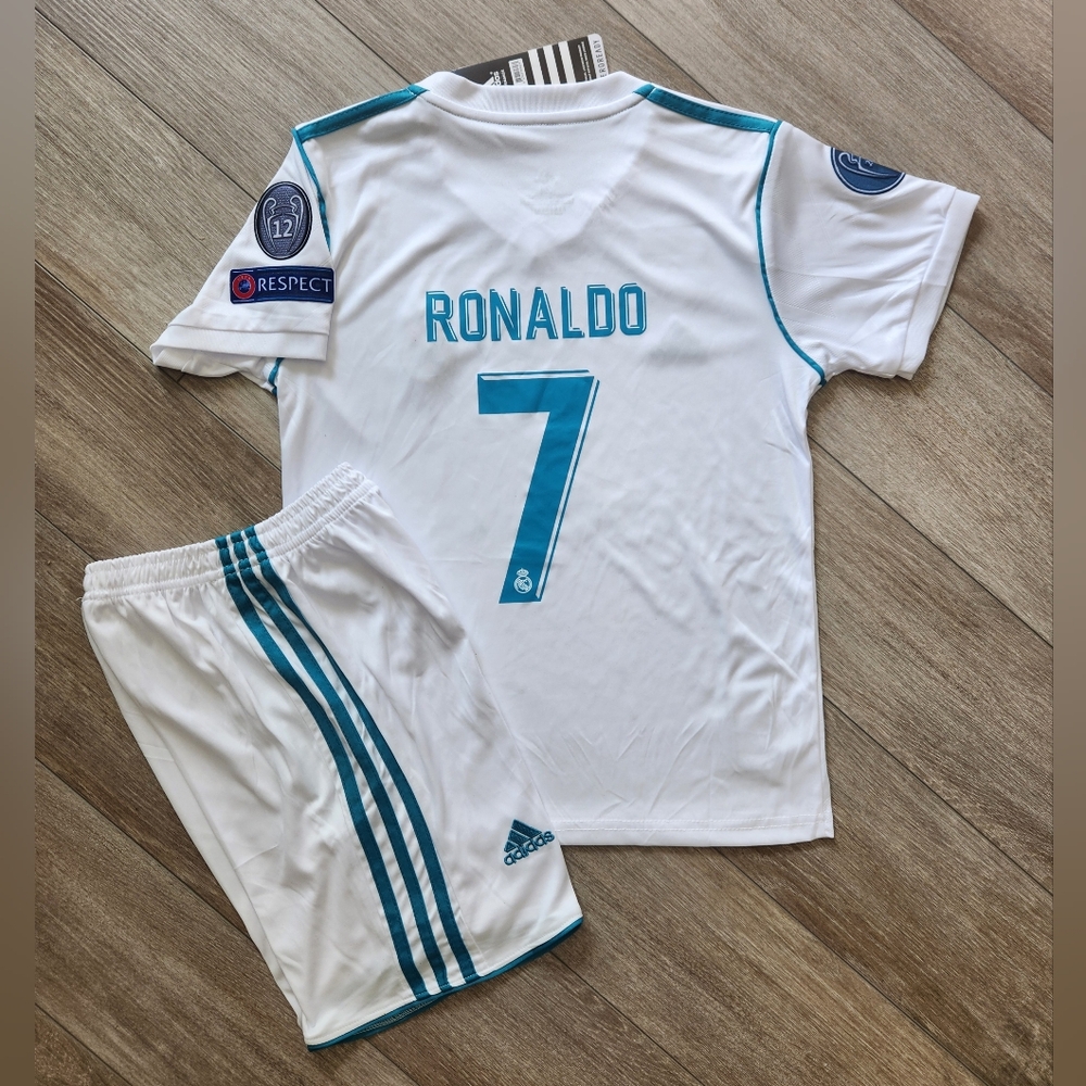 Set Boys Version Retro Team Real Madrid 2018 Ronaldo # 7 Short Sleeve